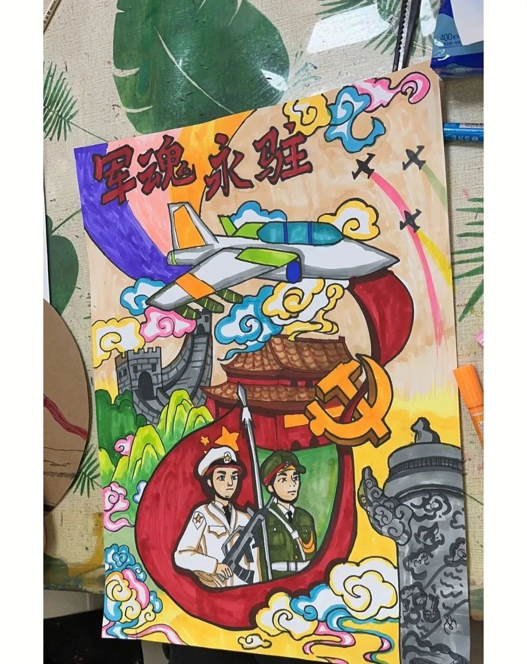 八一建军节儿童绘画获奖图片第2张