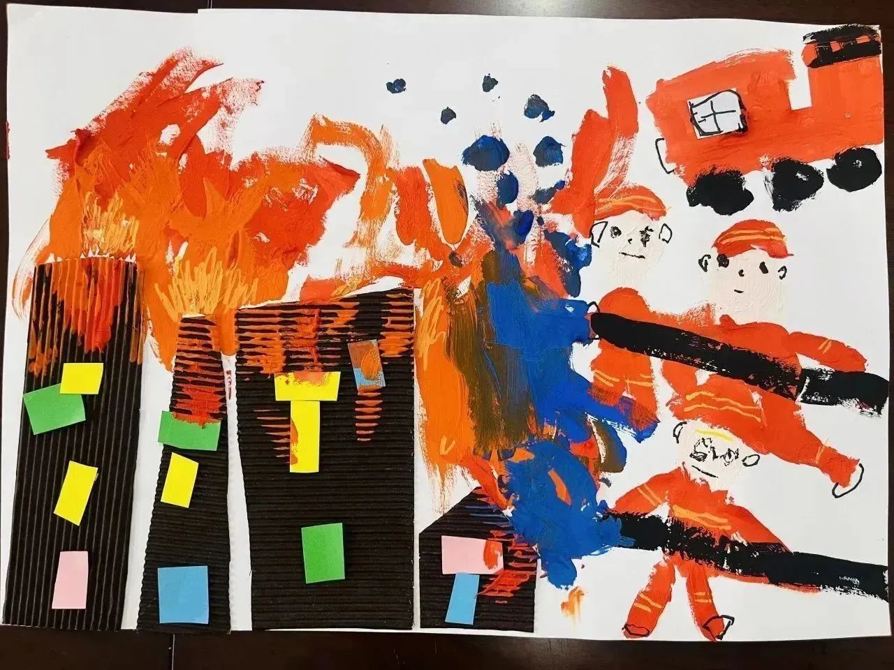 “关注消防 守护安全”小学主题优秀绘画第3张（共14张）