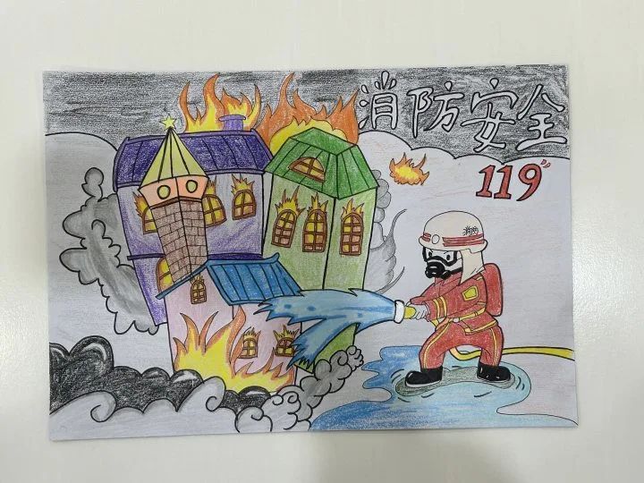 “勇敢消防员 心中火焰蓝”幼儿园画画作品（14）