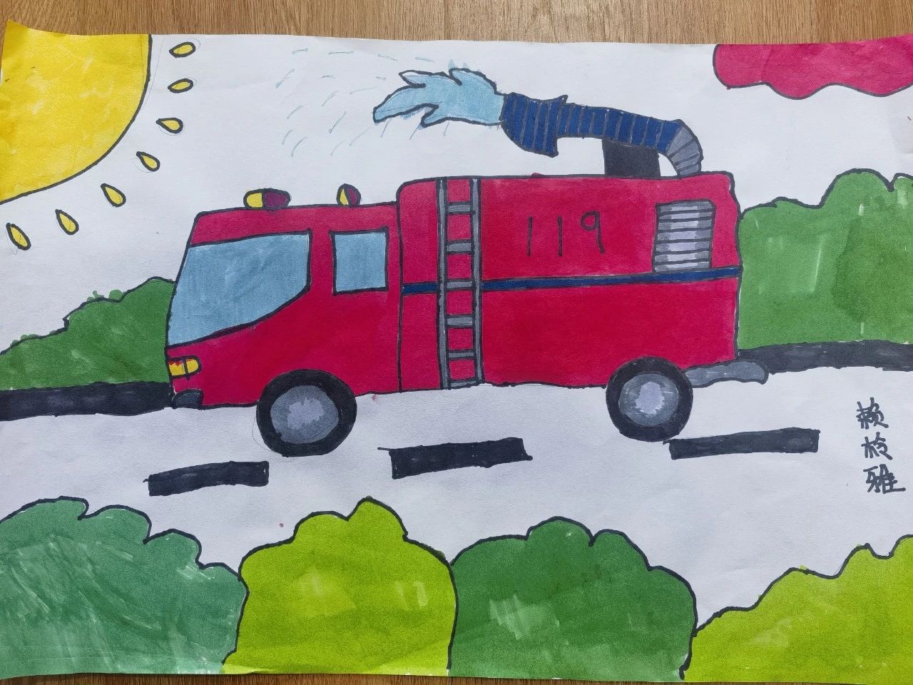 “童心绘消防  致敬逆行者”幼儿园绘画作品（8）