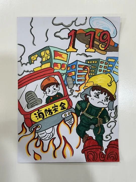 “勇敢消防员 心中火焰蓝”幼儿园画画作品（11）